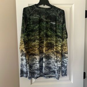 Columbia PFG long sleeve fishing shirt. Worn once.